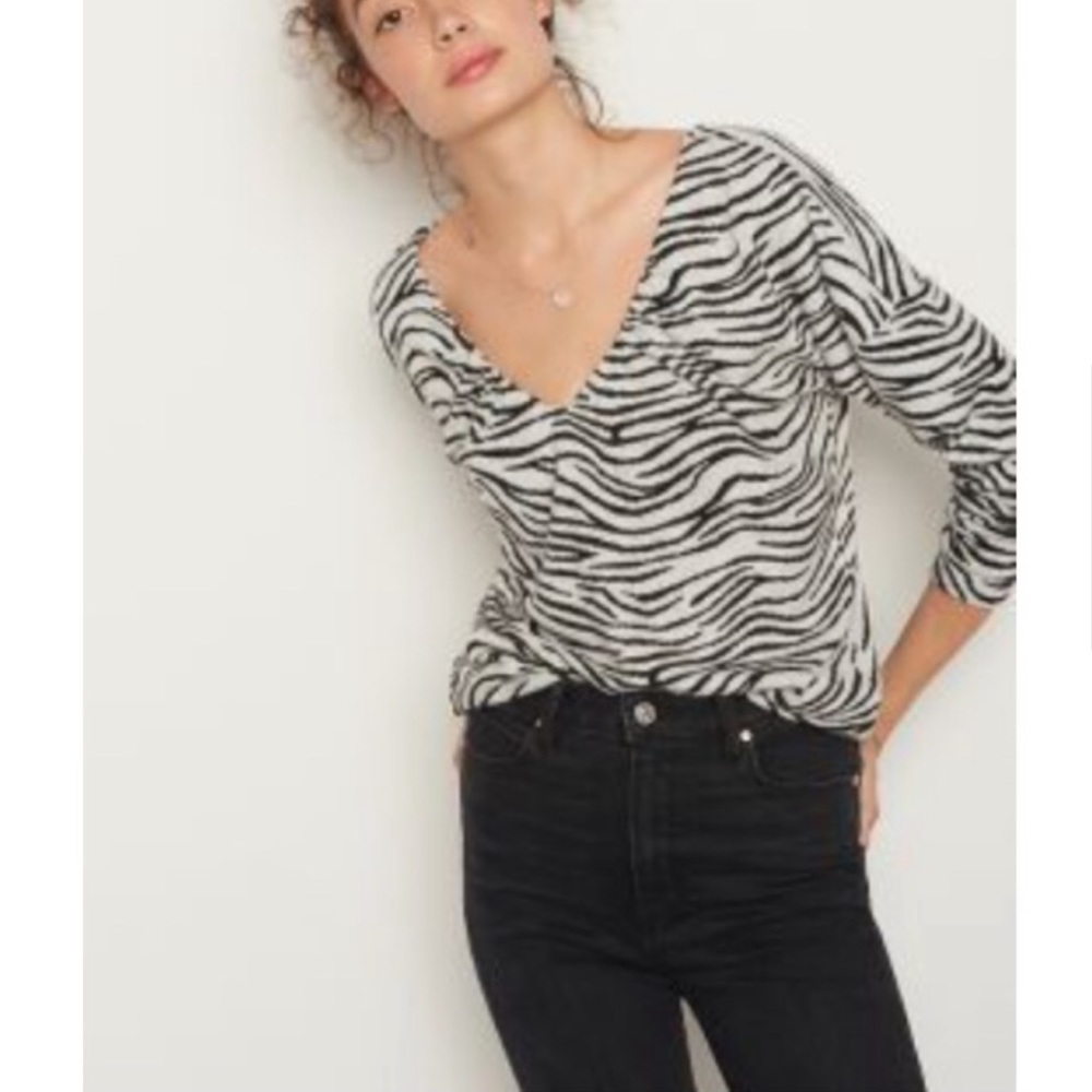 Anthropologie (M) Maeve Zebra-Striped V-neck Knit Top